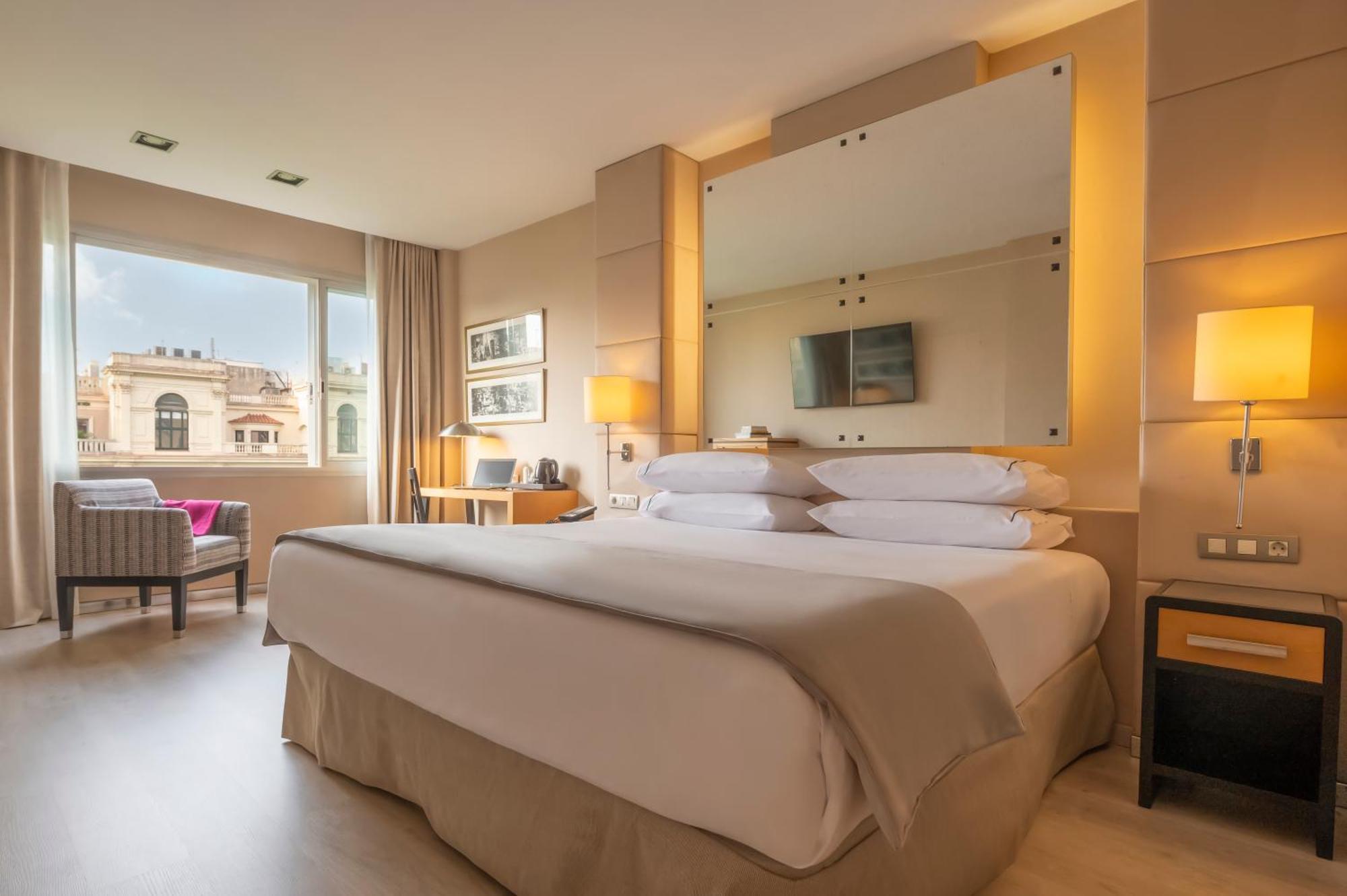 Hesperia Barcelona Presidente Otel Dış mekan fotoğraf